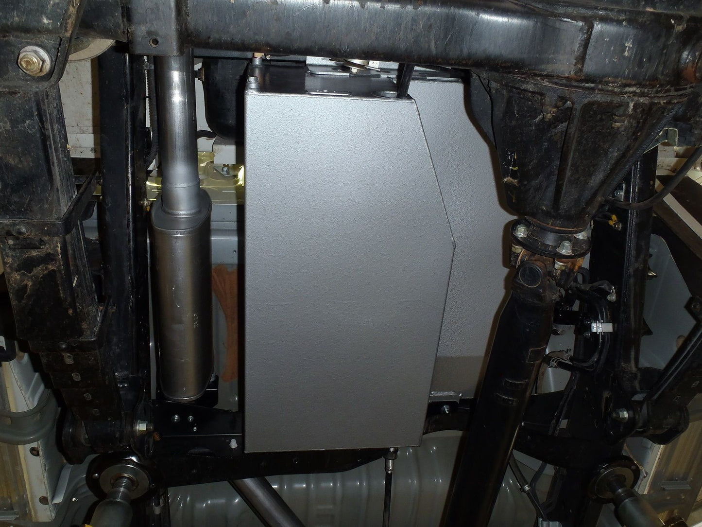 Reservoir Auxiliaire 90L LRA | Toyota Land Cruiser 78/79 Double Cab sur Xperts4x4 Accessoires 4x4 Off-Road