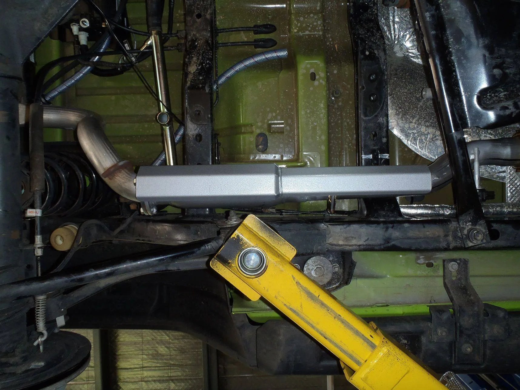 Reservoir Auxiliaire Jeep Wrangler JK 2012-2018 | 2 portes | 3.6L Essence sur Xperts4x4 Accessoires 4x4 Off-Road