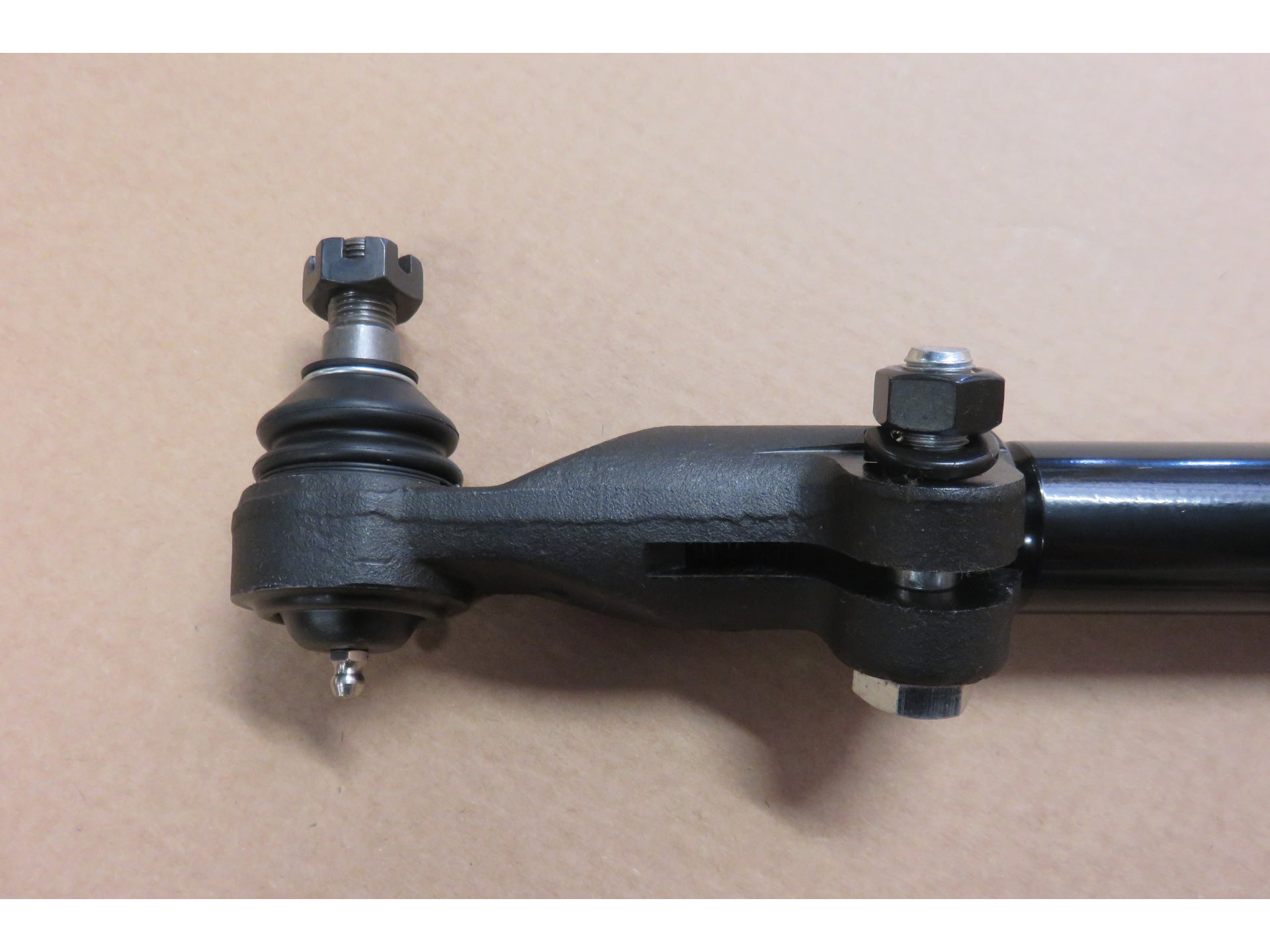 Barre de liaison renforcée Patrol Y60 - complète avec rotules N4-Offroad sur Xperts4x4 Accessoires 4x4 Off-Road