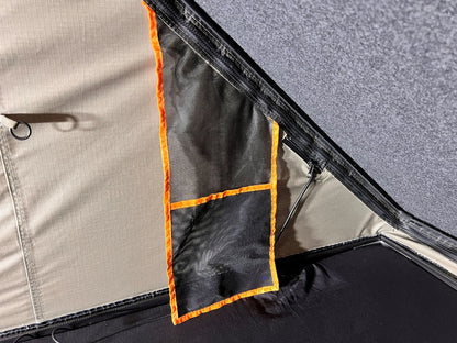 Tente de toit BOSS avec barres de toit | Campboss 4x4 | 2330mm x 1480mm sur Xperts4x4 Accessoires 4x4 Off-Road