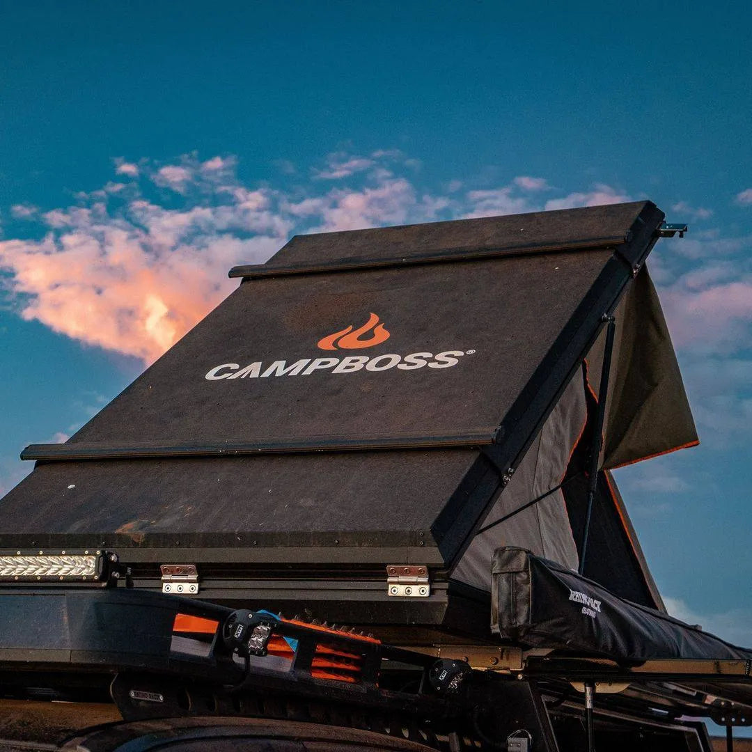 Tente de toit BOSS avec barres de toit | Campboss 4x4 | 2330mm x 1480mm sur Xperts4x4 Accessoires 4x4 Off-Road