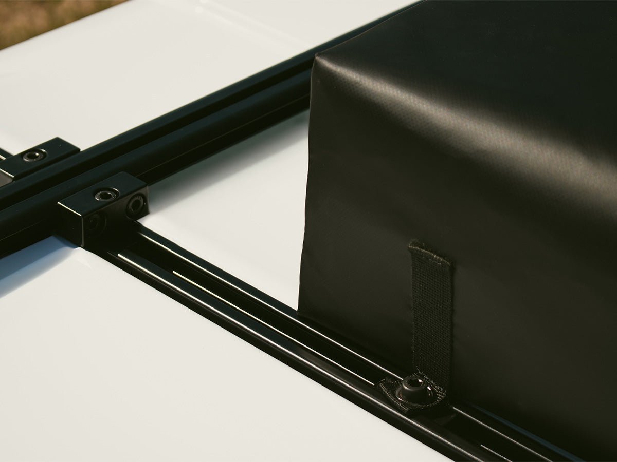 Tente de toit James Baroud NOVA FRONTIER - Taille L sur Xperts4x4 Accessoires 4x4 Off-Road