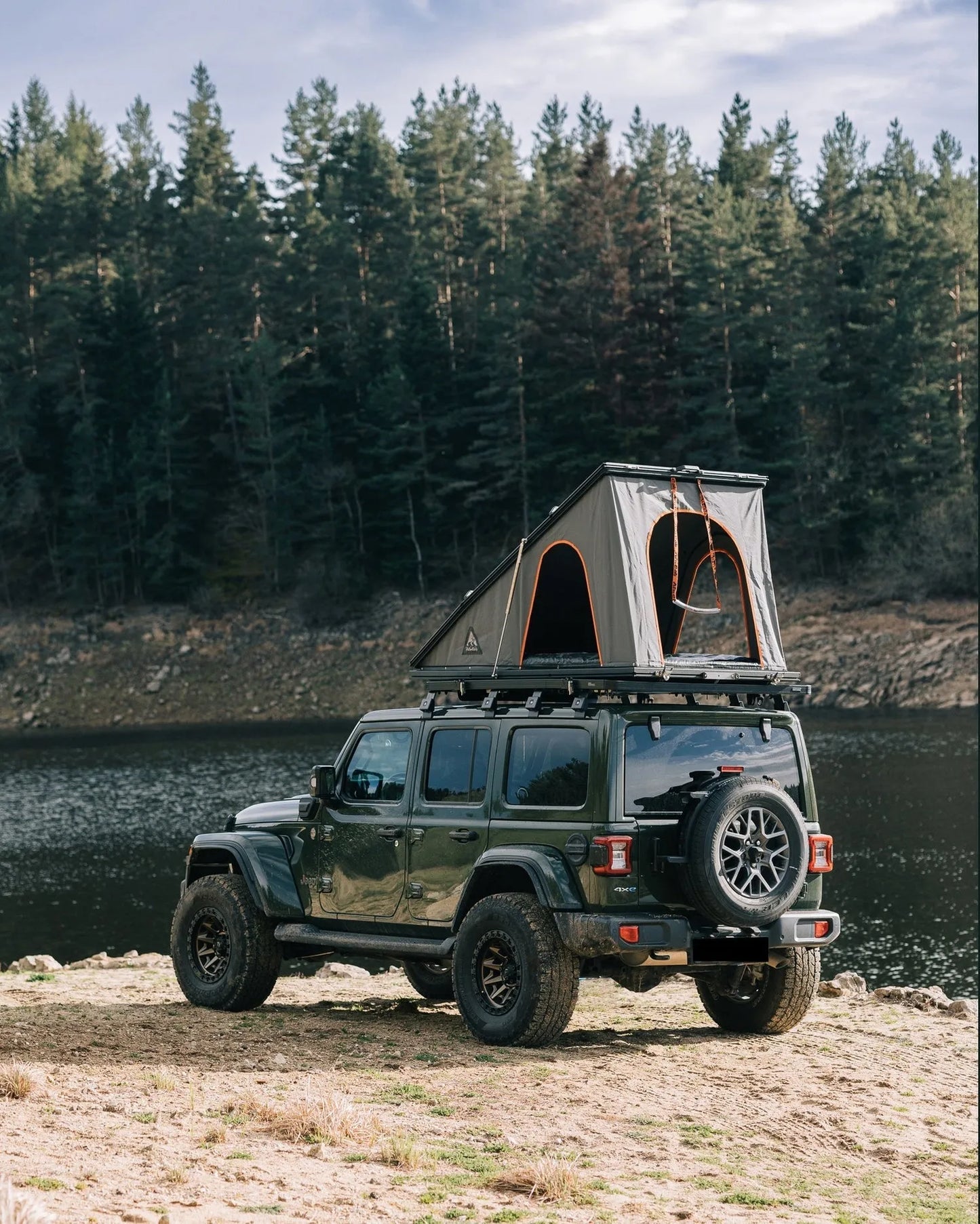 Tente de toit LT-50 Lightweight Alu-Cab | Aluminium sur Xperts4x4 Accessoires 4x4 Off-Road