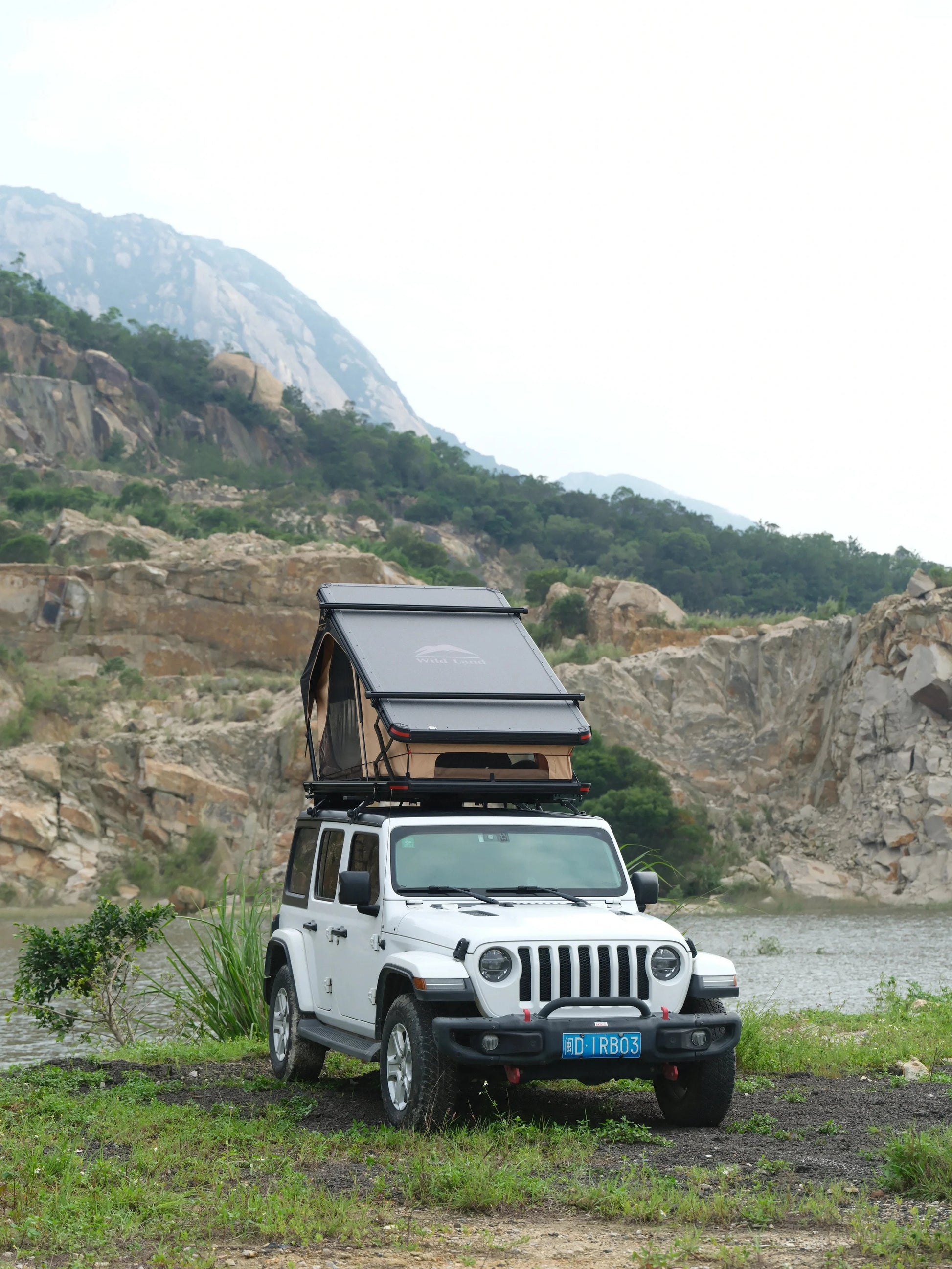 Tente de Toit WildLand | Bush Cruiser 140 V2 | 3 Places sur Xperts4x4 Accessoires 4x4 Off-Road