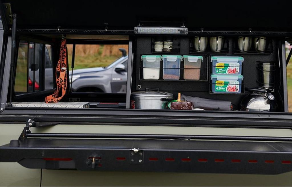 Coffre Cuisine Alu-Cab 750 mm pour Hardtop sur Xperts4x4 Accessoires 4x4 Off-Road