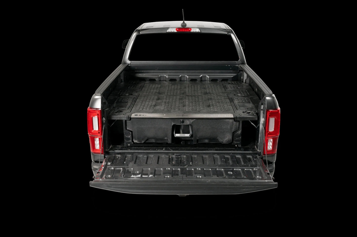 Systeme Tiroirs de Rangement | DECKED | Tiroirs pour Extra Cab sur Xperts4x4 Accessoires 4x4 Off-Road